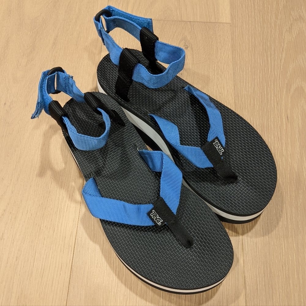 Teva Black & Blue Strappy Platform Sandals